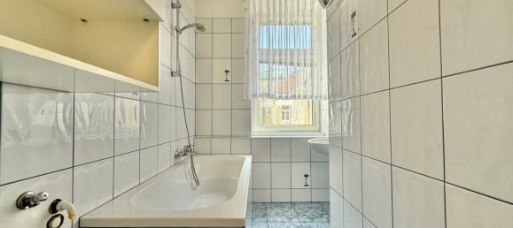 2 rooms Apartment in Vienna, Austria No. 237369 8