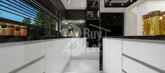 4 bedrooms Commercial property in Germasogeia, Cyprus No. 18751 3