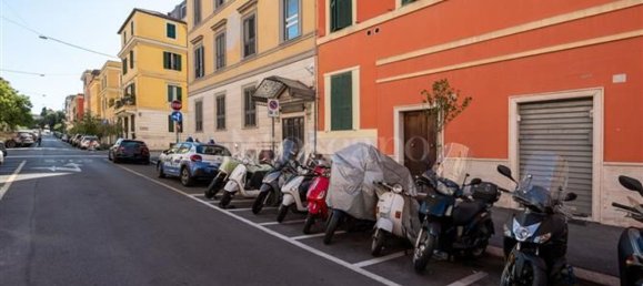 6 rooms Apartment in Rome, Italy No. 289741 21