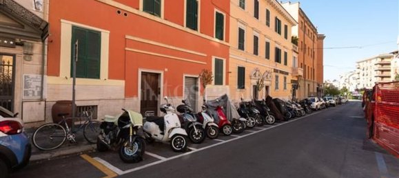 6 rooms Apartment in Rome, Italy No. 289741 19