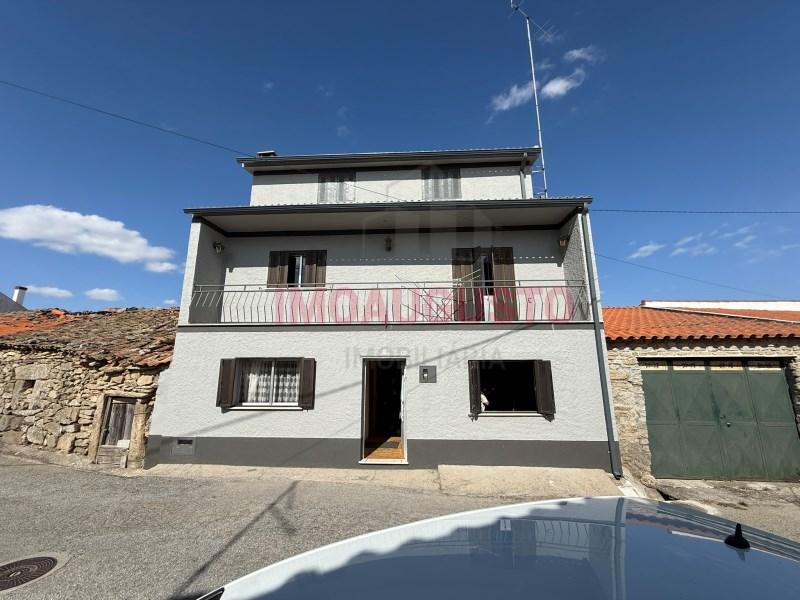 5 bedrooms House in Almeida, Portugal No. 322252