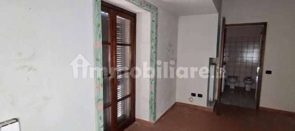 Gewerbliche Immobilie in San Venanzo, Italy 1542m², Nr. 353452 5