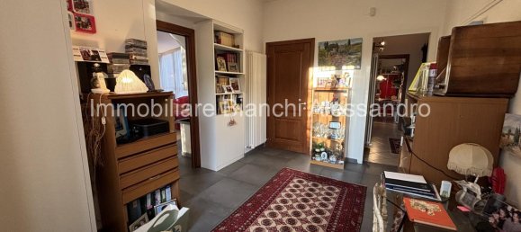 5 rooms Apartment in Florence, Italy No. 12873 6