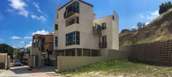 3 bedrooms House in Tijuana, Mexico No. 164680 2