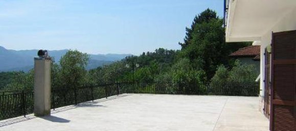 8 bedrooms Villa in La Spezia, Italy No. 140033 2