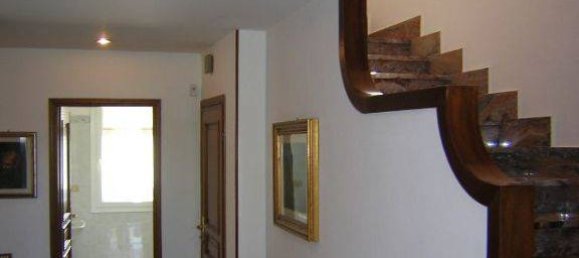 8 bedrooms Villa in La Spezia, Italy No. 140033 9