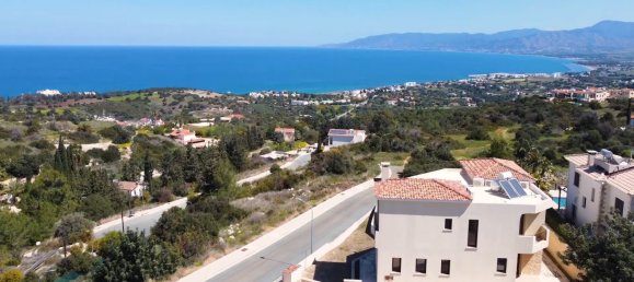 4 bedrooms Villa in Paphos, Cyprus No. 10137 2