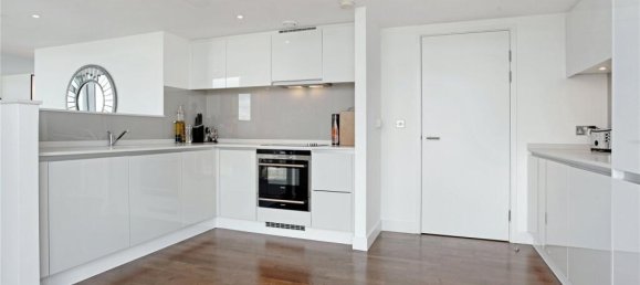 3 bedrooms Apartment in London, United Kingdom No. 8277 18
