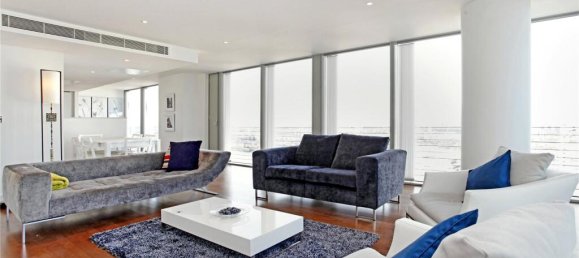 3 bedrooms Apartment in London, United Kingdom No. 8277 7