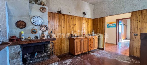 4 Schlafzimmer Wohnung in Torre Cajetani, Italy, Nr. 223242 6