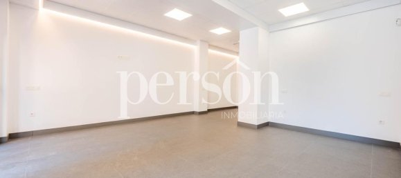 90m² Commercial property in Valencia, Spain No. 159894 18