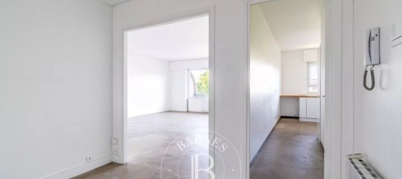 2 bedrooms Apartment in Neuilly-sur-Seine, France No. 348901 16