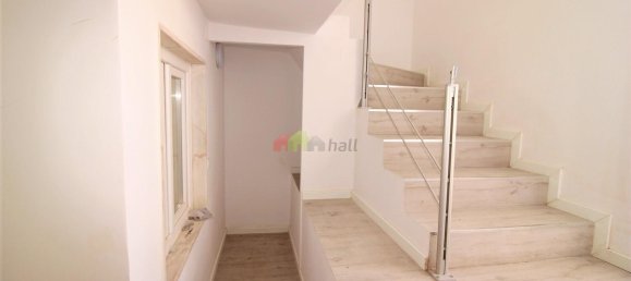 9 bedrooms House in Lisbon, Portugal No. 132780 16