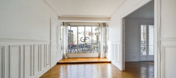 4 rooms Apartment in Paris, France No. 161949 2