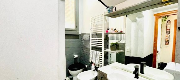 2-salle Appartement à Monza, Italy No. 232669 13