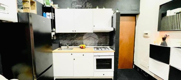 2-salle Appartement à Monza, Italy No. 232669 4