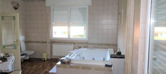 8-salle Villa à Cavriglia, Italy No. 234233 16