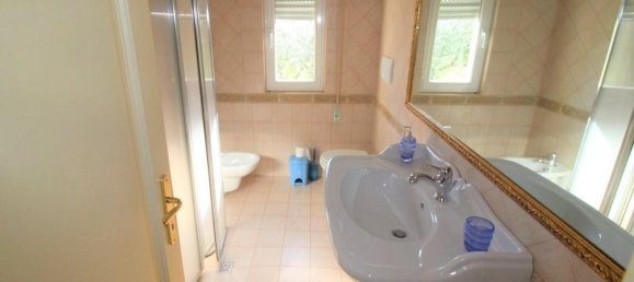 8-salle Villa à Cavriglia, Italy No. 234233 27