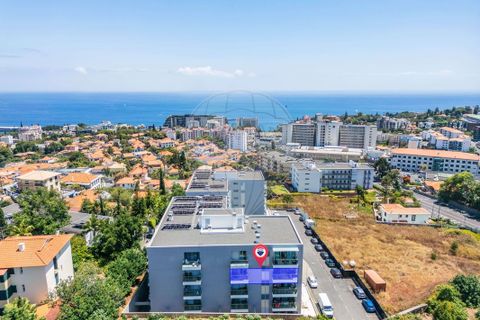 Квартира с 2 спальнями в Фуншал, Португалия № 249119