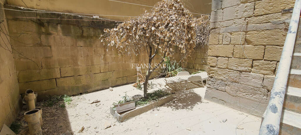 Café/restaurante en Saint Paul's Bay, Malta 294 m² No. 13495