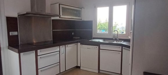 Дом с 3 спальнями в Марсель, Франция № 361672 3