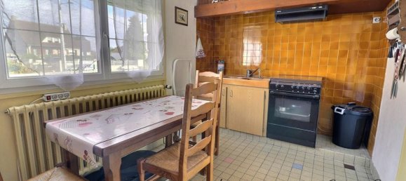 2 Schlafzimmer Haus in Erquery, France, Nr. 240996 4