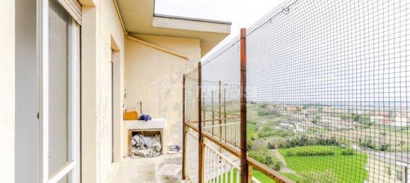 4-Zimmer Wohnung in Monte San Giusto, Italy, Nr. 236171 9