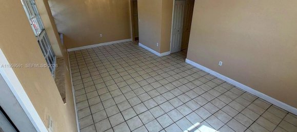 3 Schlafzimmer Villa in Miami, USA, Nr. 615715 21
