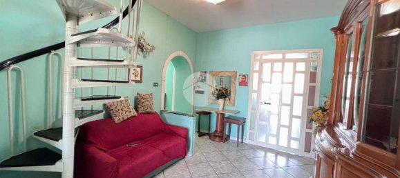 2 bedrooms Apartment in Naples, Italy No. 344921 3