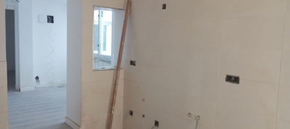 4 bedrooms Apartment in Getafe, Spain No. 183944 3