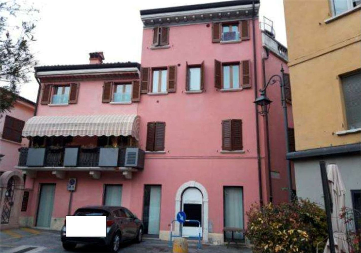 Офис 194м² в Дезенцано дель Гарда, Италия № 311893