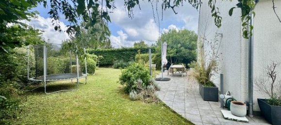 3 bedrooms House in Mortefontaine, France No. 315726 2