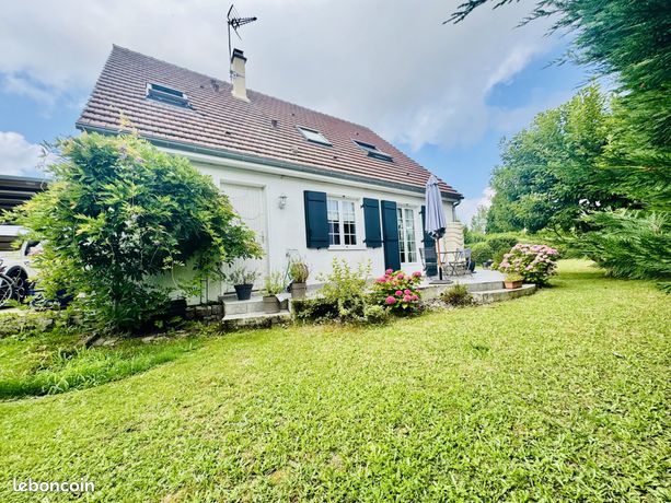 3 bedrooms House in Mortefontaine, France No. 315726