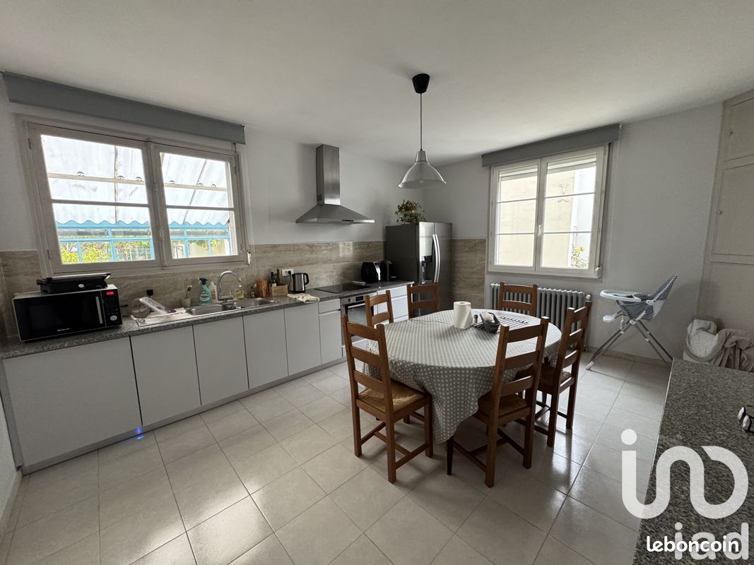 3 bedrooms House in Orleans, France No. 56115