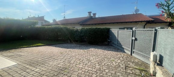 4 bedrooms Villa in Piacenza, Italy No. 380687 33