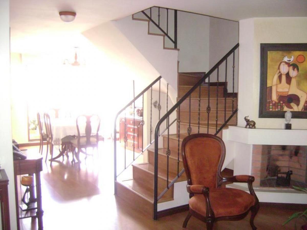 3 bedrooms House in Bogota, Colombia No. 12302