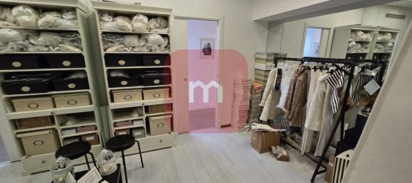 Коммерческая недвижимость с 3 комнатами в Олевано Романо, Италия № 82145 12