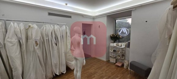 Коммерческая недвижимость с 3 комнатами в Олевано Романо, Италия № 82145 9