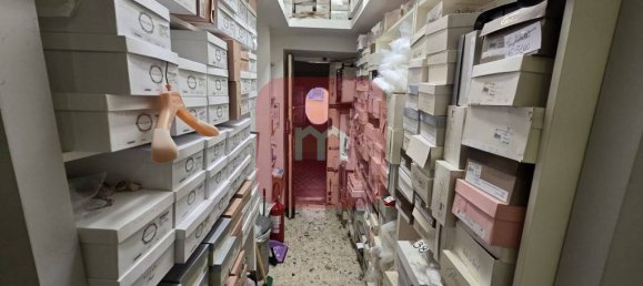 Коммерческая недвижимость с 3 комнатами в Олевано Романо, Италия № 82145 8