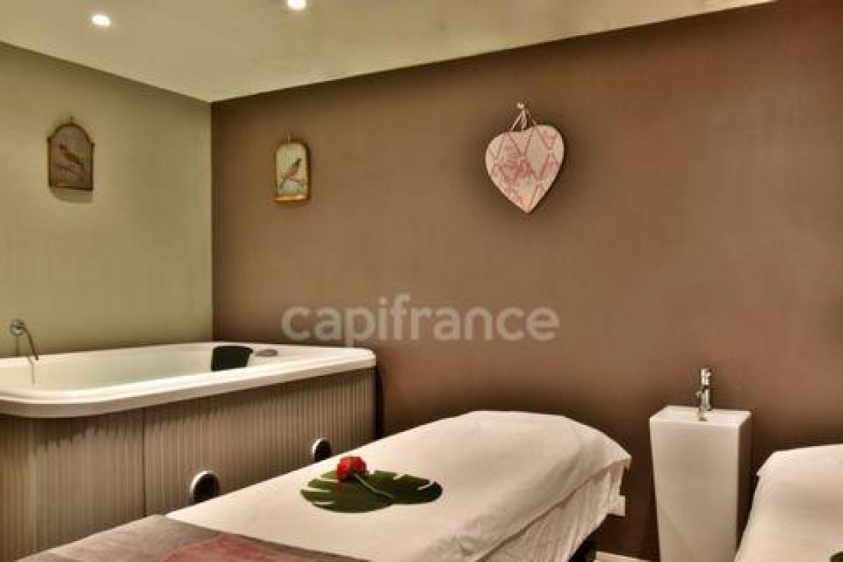 Oficina en Beziers, France 100 m² No. 21264