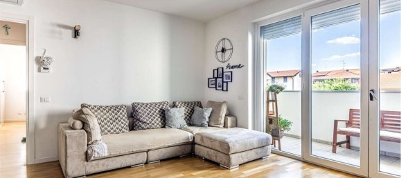 2 chambres Appartement à Mariano Comense, Italy No. 373755 9