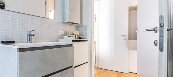 2 chambres Appartement à Mariano Comense, Italy No. 373755 25