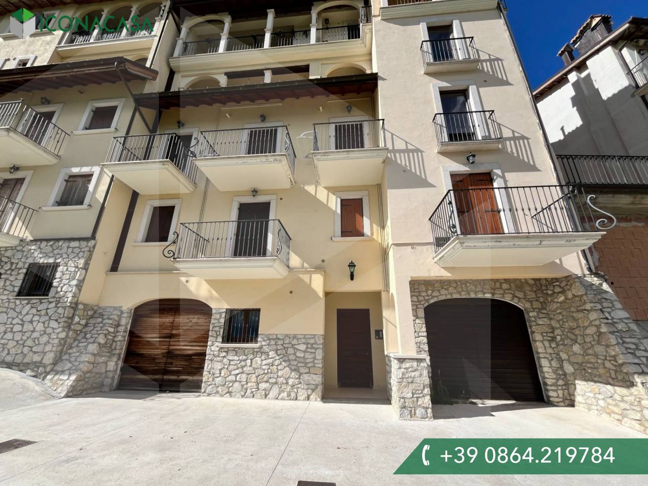 3 rooms Apartment in Castel di Sangro, Italy No. 28416