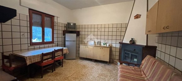6 rooms House in Monte San Giovanni Campano, Italy No. 162987 11
