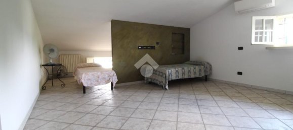 3 Schlafzimmer Wohnung in Pegognaga, Italy, Nr. 359689 11