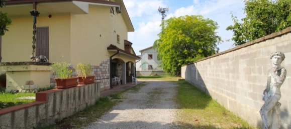 3 Schlafzimmer Wohnung in Pegognaga, Italy, Nr. 359689 15
