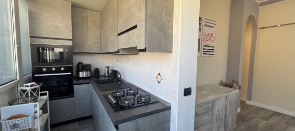 2 bedrooms Apartment in Como, Italy No. 359717 2