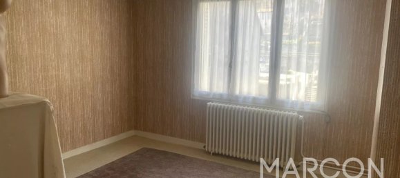 2 bedrooms Building in Aubusson, France No. 95673 2