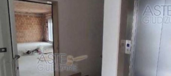 Estudio en Bari, Italy No. 278195 5