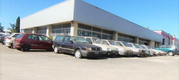 6 rooms Warehouse in Magione, Italy No. 51615 15